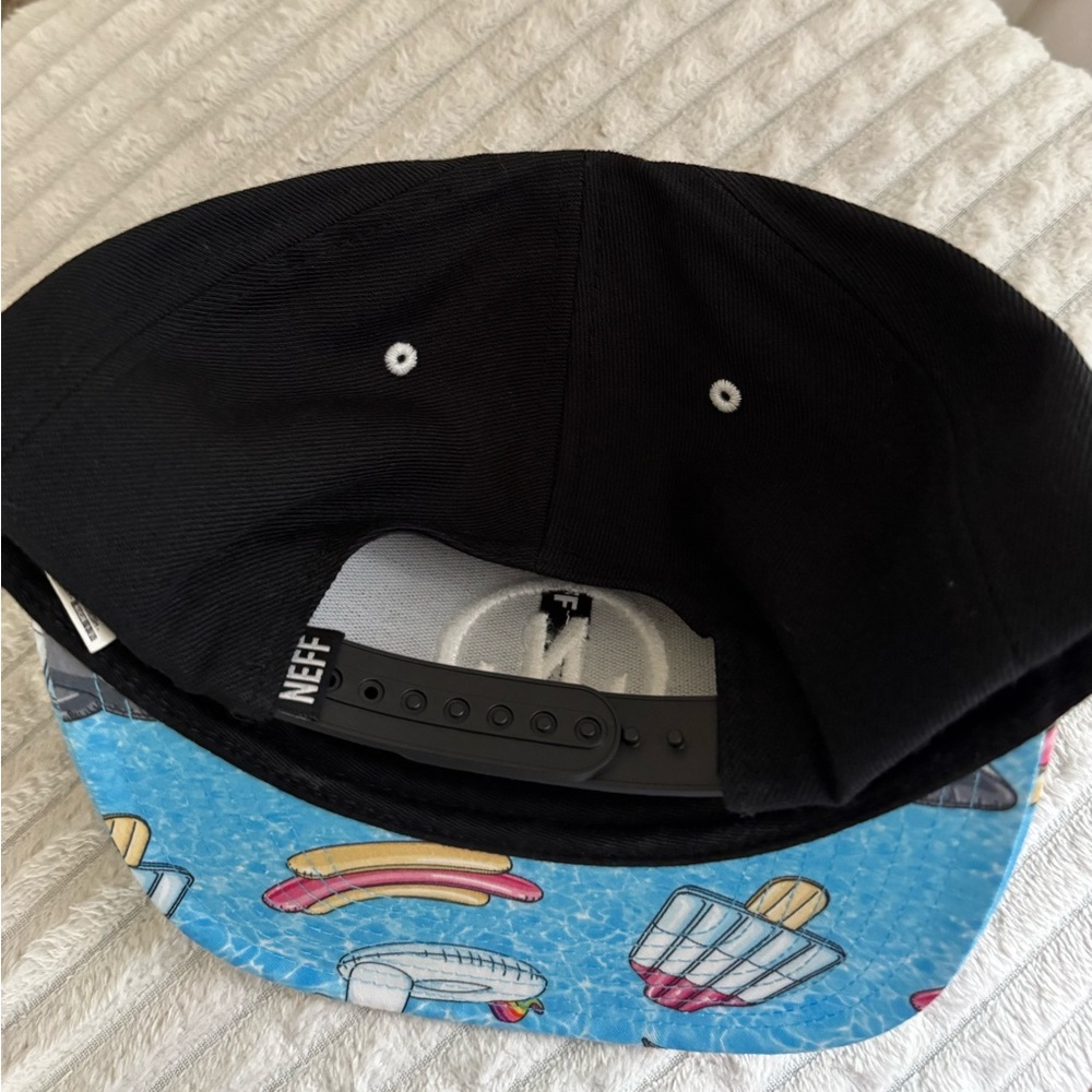 Neff cap - Picture 3 of 3